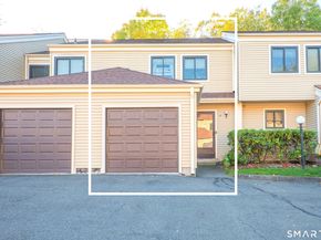 32 Deer Run 32, Bethel CT 06801
