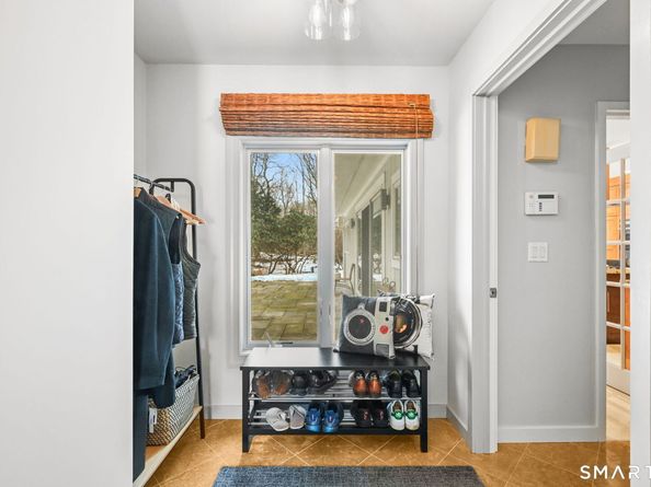 15 Four Brooks Circle, Stamford CT 06903