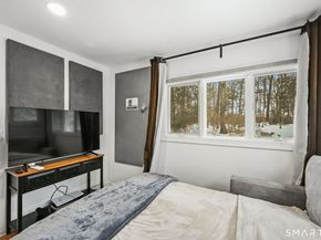 15 Four Brooks Circle, Stamford CT 06903