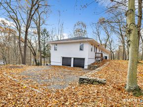 93 Tersana Drive, Easton CT 06612