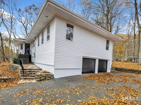 93 Tersana Drive, Easton CT 06612