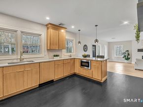 93 Tersana Drive, Easton CT 06612