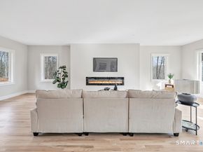 93 Tersana Drive, Easton CT 06612