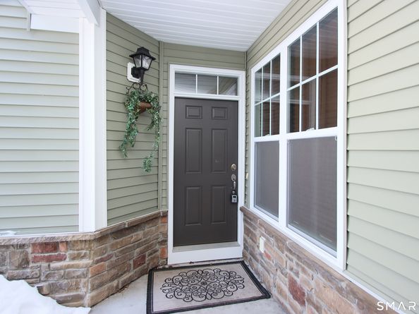 72 Tucker Street 72, Danbury CT 06810