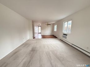 6 Rose Lane 325, Danbury CT 06810