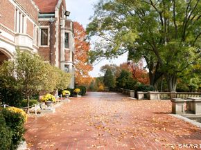 83 South Avenue APT C, New Canaan CT 06840