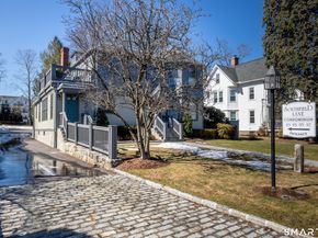 83 South Avenue APT C, New Canaan CT 06840