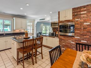 11 Old Woods Road, Brookfield CT 06804