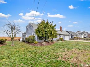 526 Riverdale Drive, Stratford CT 06615