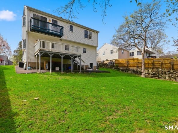 103 Ledge Lane, Stamford CT 06905