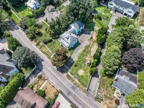 647 Bronson Road, Fairfield CT 06890