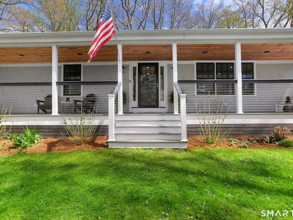 208 Wildflower Lane, Fairfield CT 06824