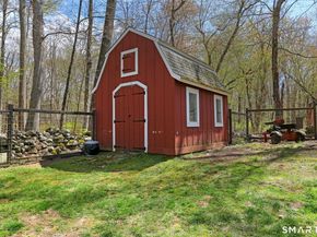 208 Wildflower Lane, Fairfield CT 06824