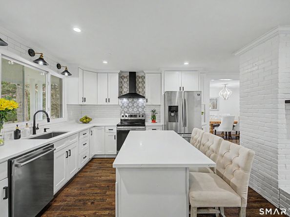 30 Archer Lane, Stamford CT 06905