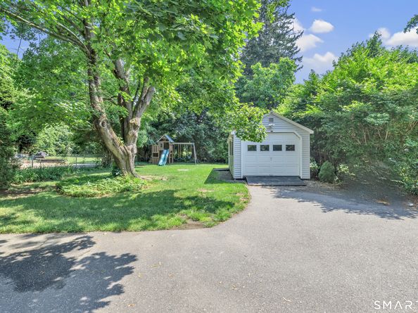 2082 Stratfield Road, Fairfield CT 06825