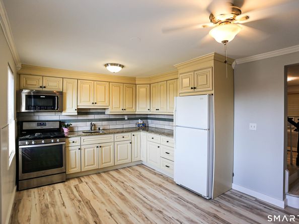 1060 E Main Street 14D, Stamford CT 06902