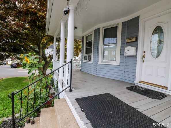 204 Savoy Street, Bridgeport CT 06606