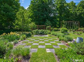 261 Wilton Road W, Ridgefield CT 06877