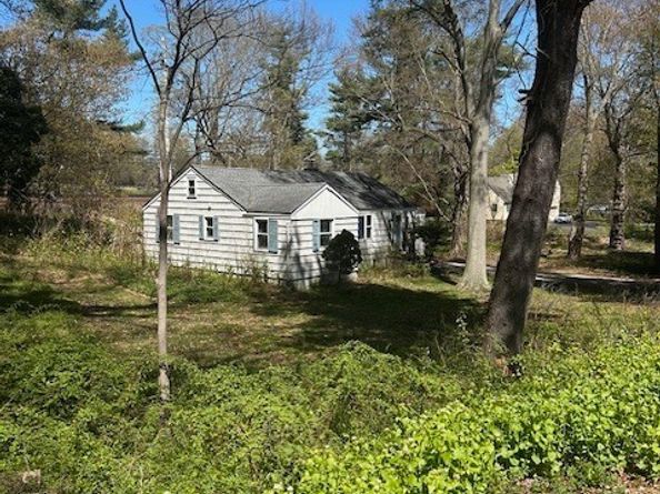 15 Jennie Lane, Westport CT 06880