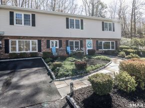 5 Bayberry Drive, Brookfield CT 06804