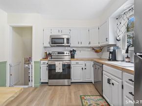 19 Ravenwood Road, Norwalk CT 06850