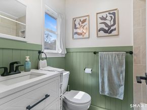 19 Ravenwood Road, Norwalk CT 06850