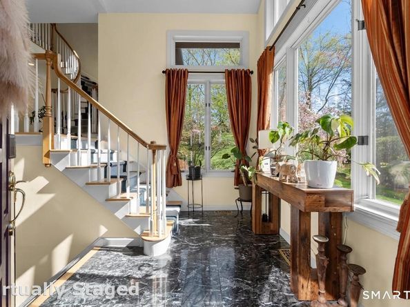81 Georges Lane, Monroe CT 06468
