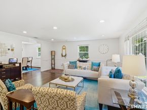 22 Cobblestone Place, Wilton CT 06897