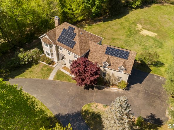 332 Hattertown Road, Monroe CT 06468