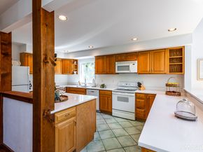 3 Old Forest Road, Sherman CT 06784