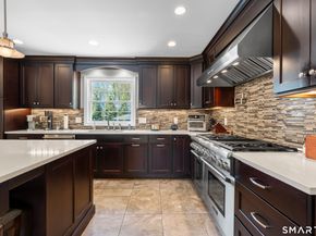 28 Oriole Drive, Norwalk CT 06851