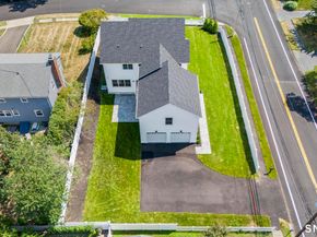 15 Barton Road, Fairfield CT 06824
