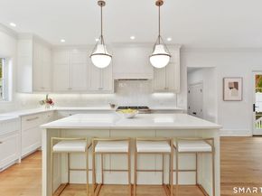 15 Barton Road, Fairfield CT 06824