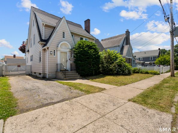 695 W Taft Avenue, Bridgeport CT 06604