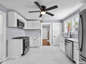 695 W Taft Avenue, Bridgeport CT 06604