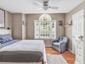 11 Ten Coat Lane, Shelton CT 06484