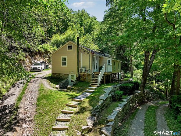 457 Newtown Turnpike, Weston CT 06883