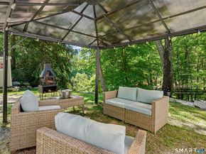 457 Newtown Turnpike, Weston CT 06883