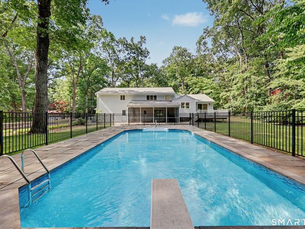 8 Live Oak Road, Norwalk CT 06851