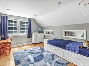 42 Bayberry Road, Fairfield CT 06825