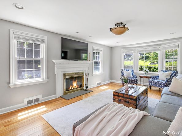 42 Bayberry Road, Fairfield CT 06825