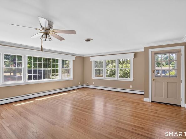 2 Diamond Drive, Newtown CT 06470