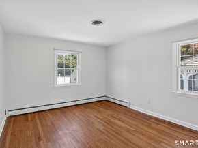 2 Diamond Drive, Newtown CT 06470