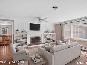 2 Diamond Drive, Newtown CT 06470