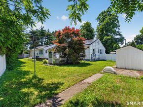 2 Diamond Drive, Newtown CT 06470