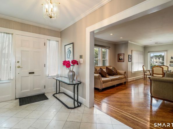 875 Cleveland Avenue, Bridgeport CT 06604