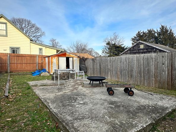 62 Roosevelt Avenue, Stratford CT 06615