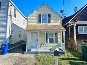 62 Roosevelt Avenue, Stratford CT 06615