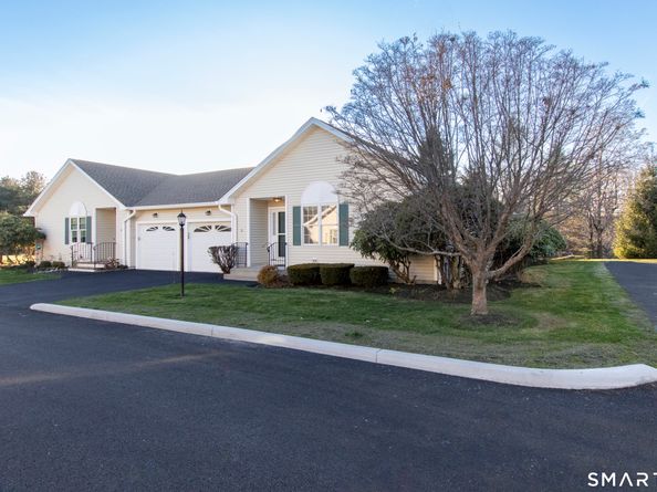 5 Cider Mill Lane, Trumbull CT 06611