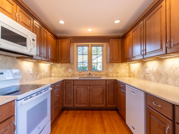 5 Cider Mill Lane, Trumbull CT 06611